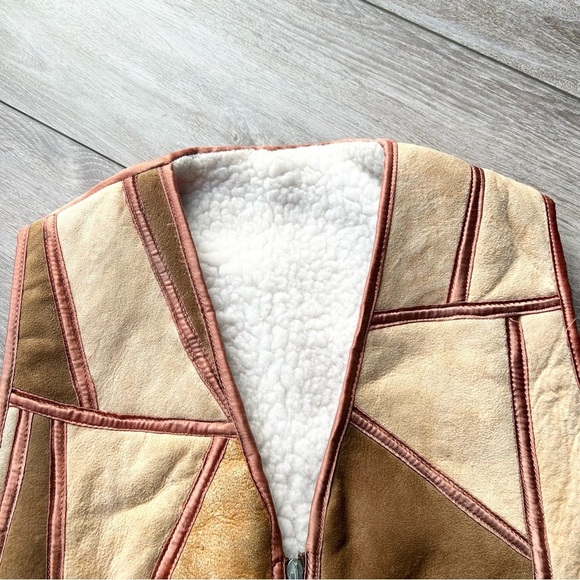 Vintage Handmade Genuine Sherpa Patchwork Vest - Picture 6 of 16